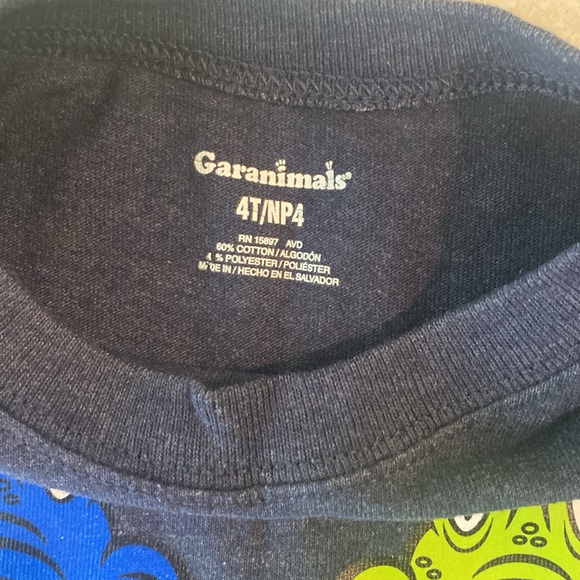 ♥️ GARANIMALS 4T Boys top - Picture 2 of 2